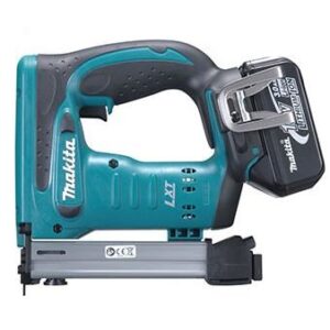 Zszywacz akumulatorowy 18V DST221Z MAKITA